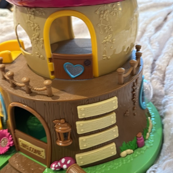 Lil Woodzeez plastic treehouse play set - Picture 3 of 5